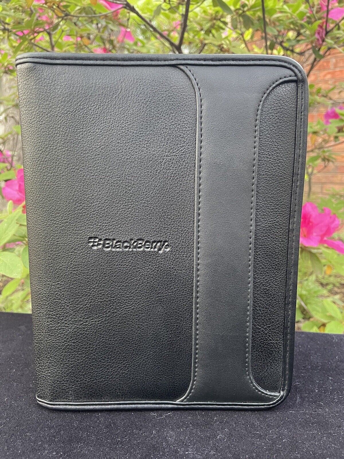 Leed’s Padfolio Notebook Cover Black Faux Leather Zippered w/BlackBerry Logo