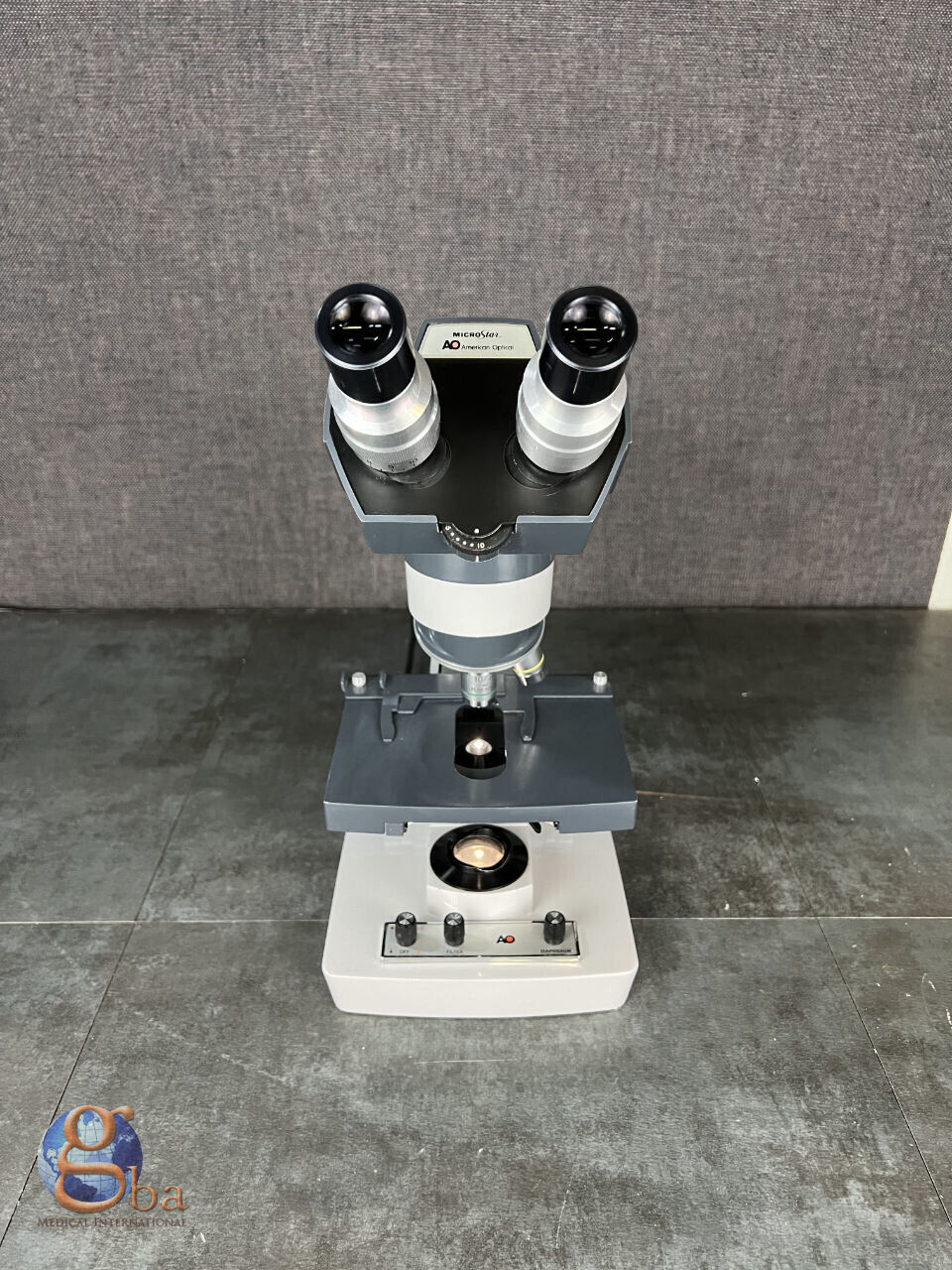 MicroStar American Optical One-Ten 1130 Table Microscope With Three Objectives
