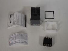Fuji Electric PXR4-TCS1-4V0A1 Temperature Controller picture
